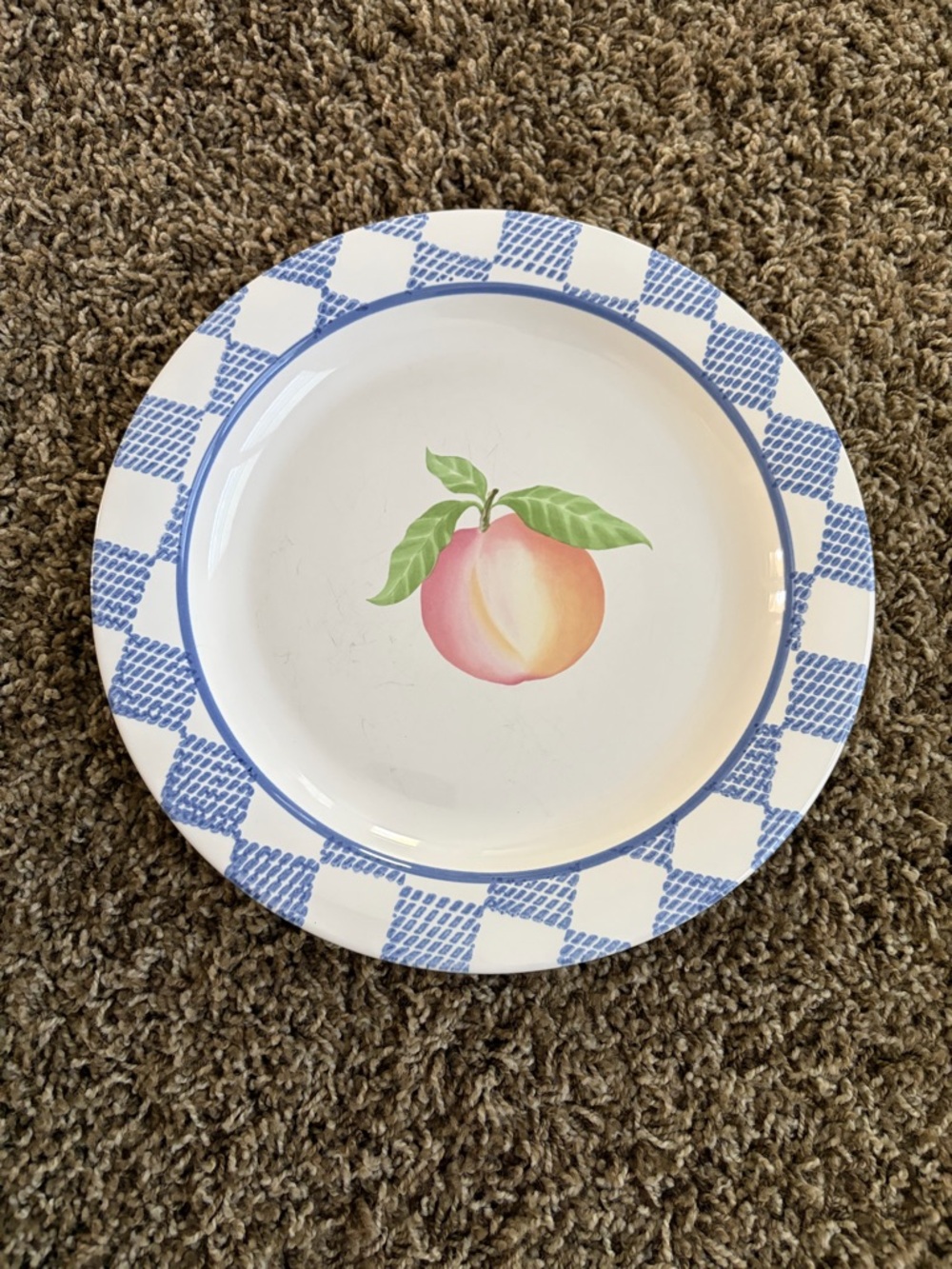 Pfaltzgraff Hopscotch Plates 10.5” - Peach - Picture 3 of 6